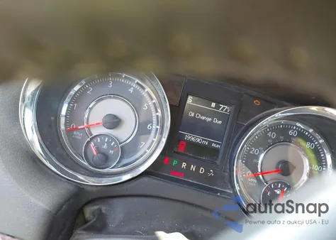 2015 Chrysler Town & Country Touring from USA, damaged, VIN 2C4RC1BG1FR697899